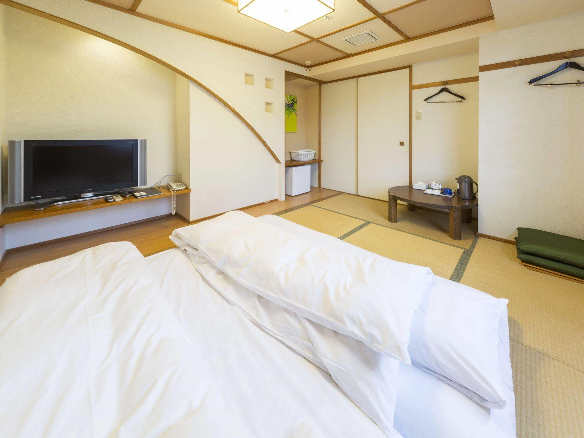 Hotel Minatoya Коті Екстер'єр фото